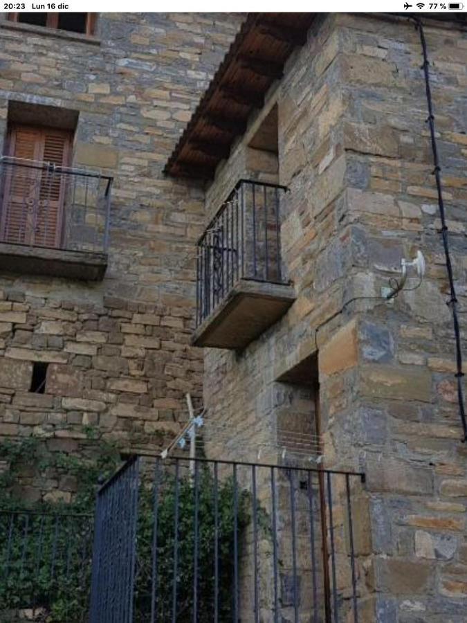 Vistas A La Montana En Un Pueblo Con Encanto. El Pueyo de Araguás Exterior foto