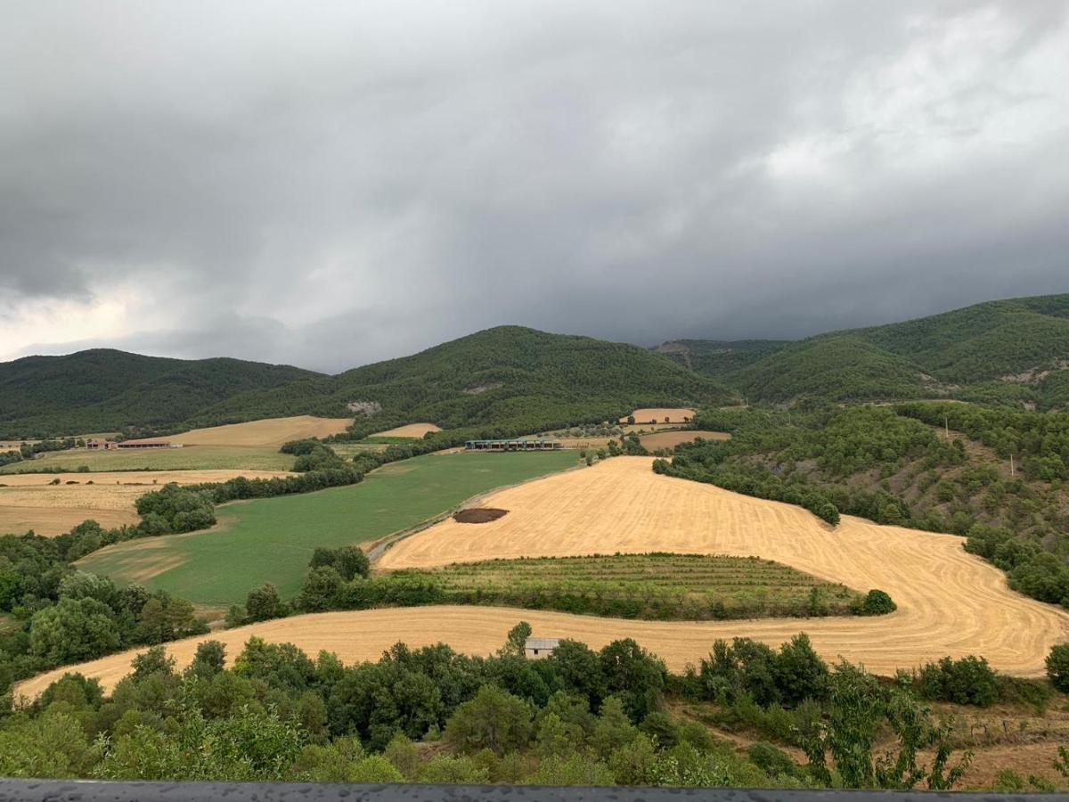 Vistas A La Montana En Un Pueblo Con Encanto. El Pueyo de Araguás Exterior foto