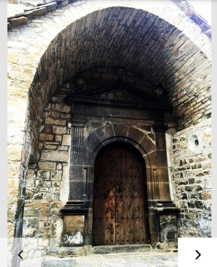 Vistas A La Montana En Un Pueblo Con Encanto. El Pueyo de Araguás Exterior foto